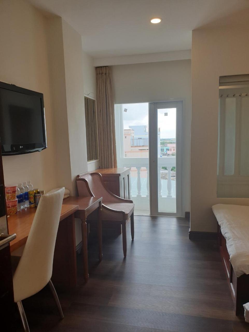 Khach San Quoc Te Hotel Cà Mau Екстериор снимка