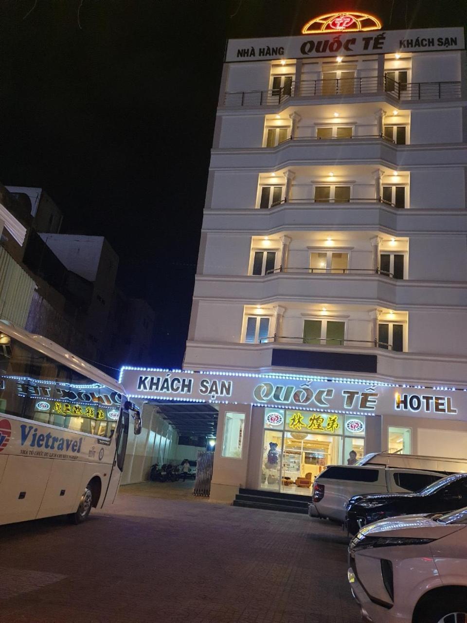 Khach San Quoc Te Hotel Cà Mau Екстериор снимка