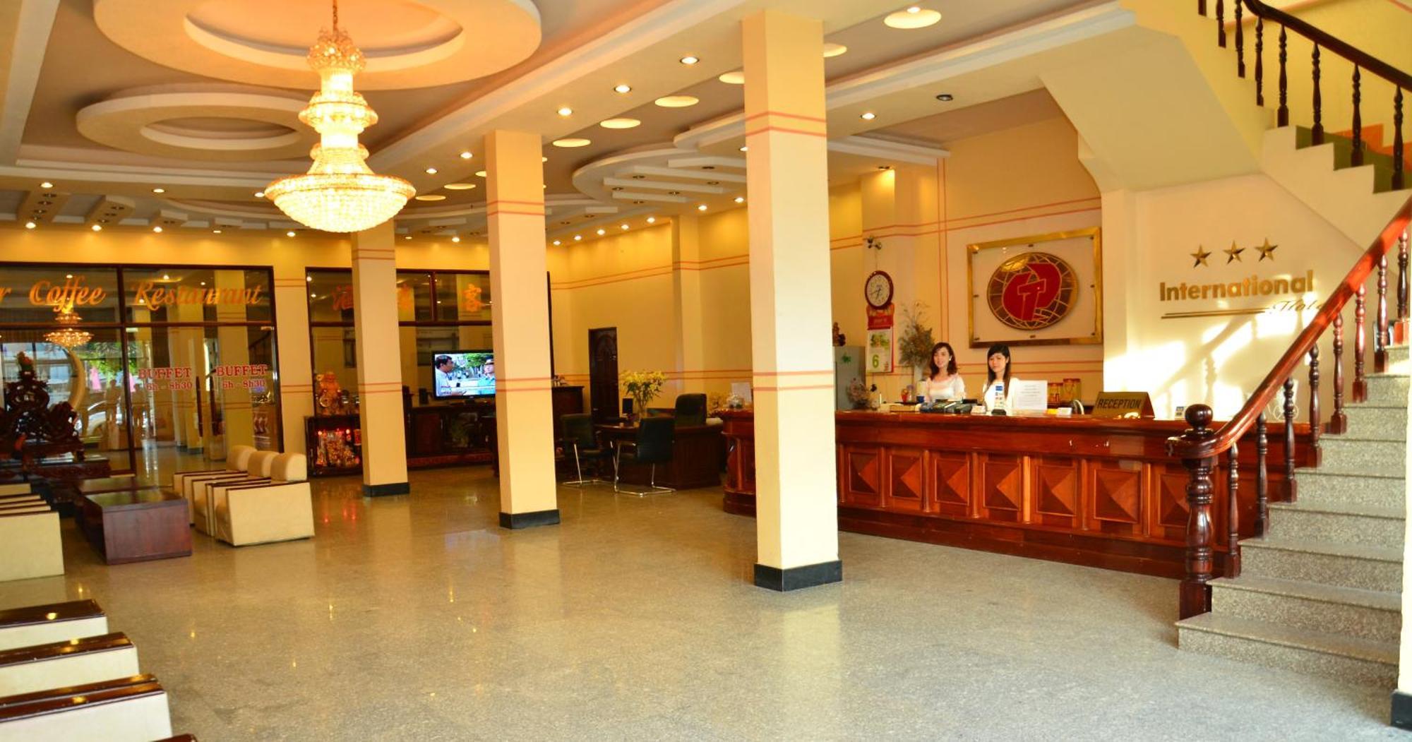 Khach San Quoc Te Hotel Cà Mau Екстериор снимка